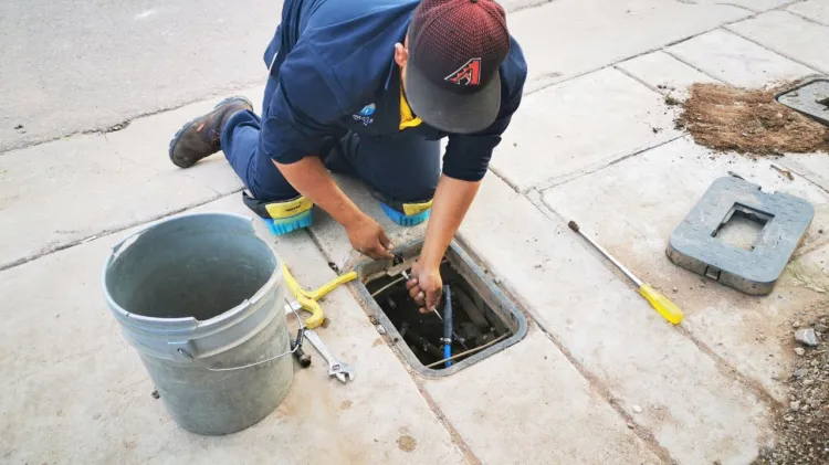 Suspende Oomapas servicios clandestinos