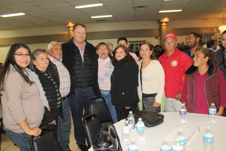 Expone Ernesto Gándara visión sobre Sonora