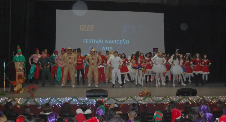 Realiza Cobach Festival Navideño