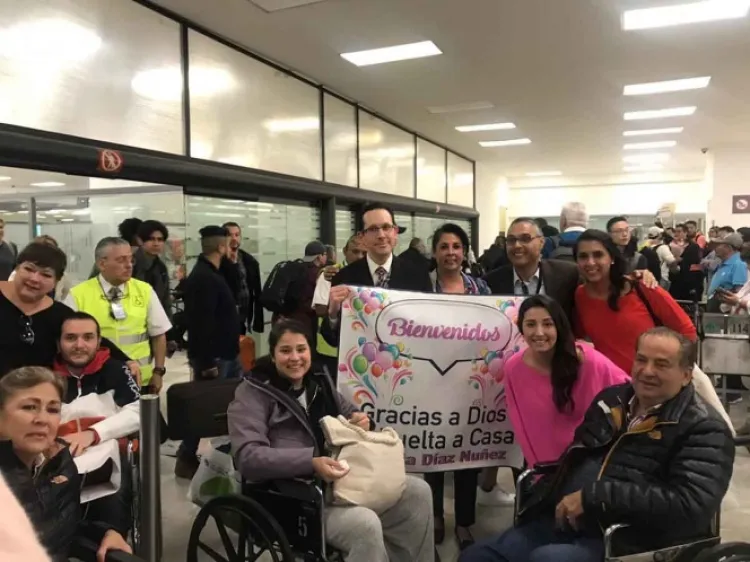 Regresan mexicanos heridos durante ataque en Jordania