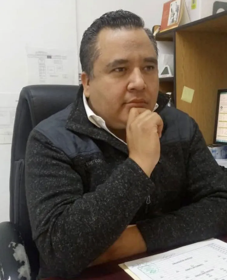 Realizan estudiantes el Exani en Conalep