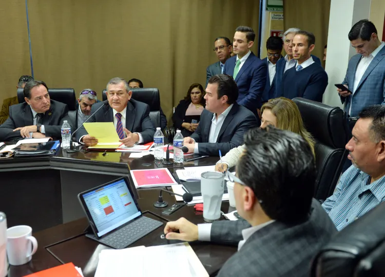 Es presupuesto fiscalmente responsable: Raúl Navarro