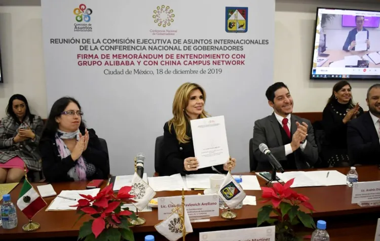 Firma Gobernadora convenio con China