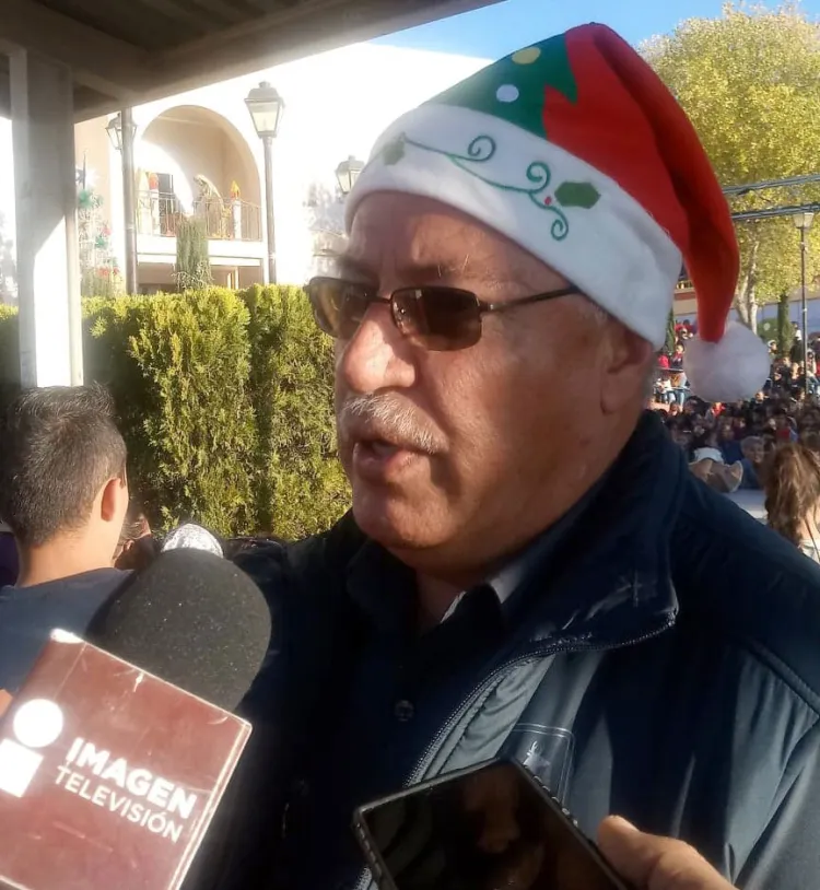 Disfrutan de la Gran Posada Navideña