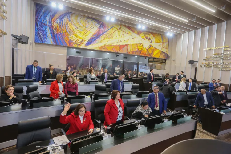 Aprueban presupuesto estatal