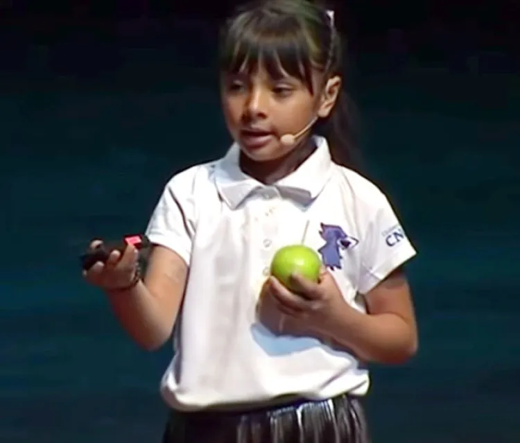 Beca UofA a niña de ocho años mexicana