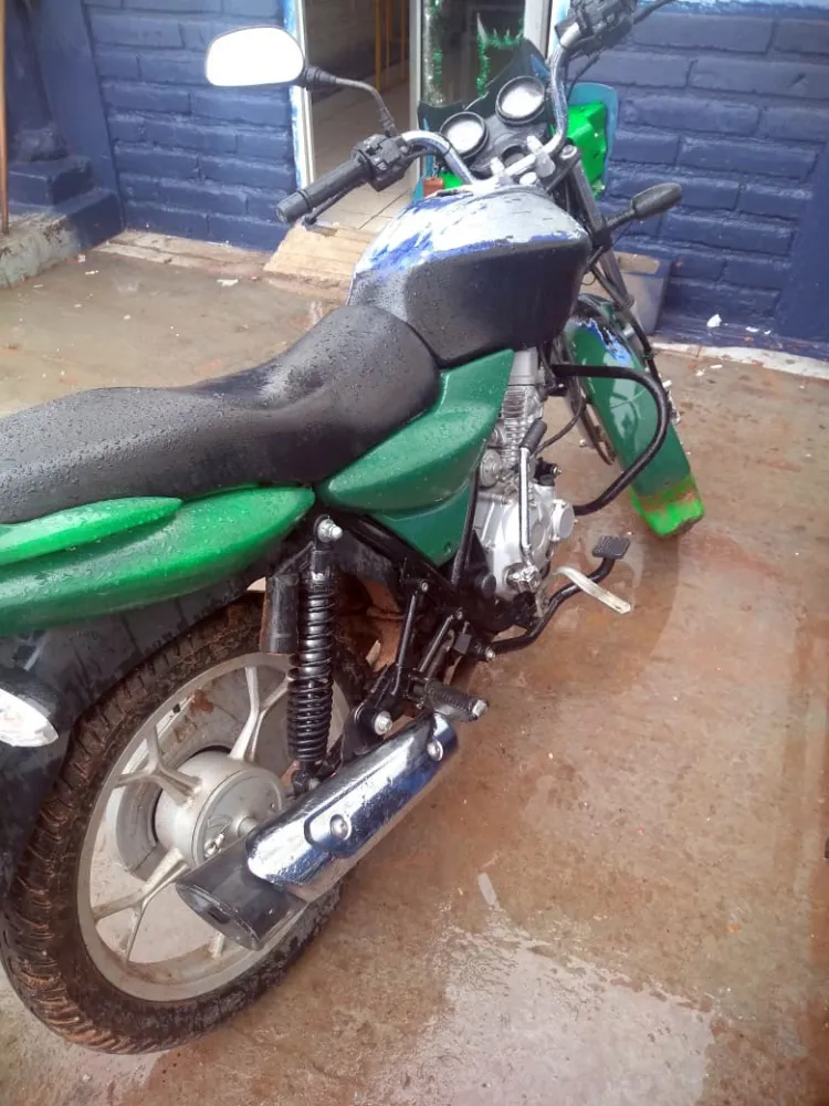 Recupera motocicleta con reporte de robo