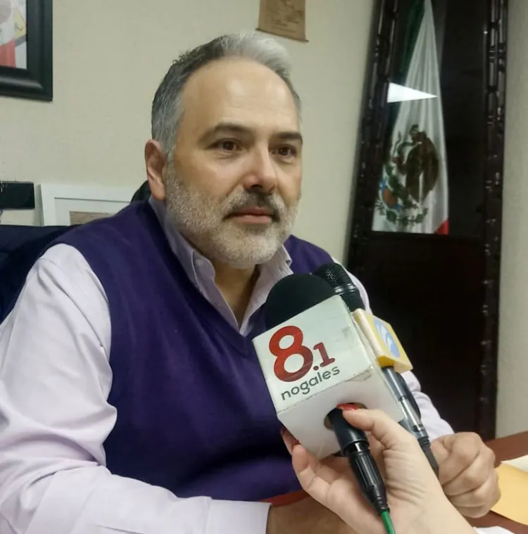 Acuden nogalenses a la Agencia Fiscal