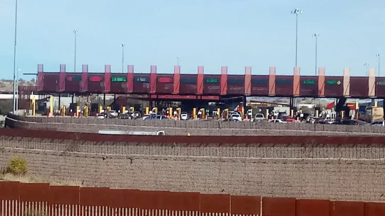 Amplían horario en Garita Mariposa