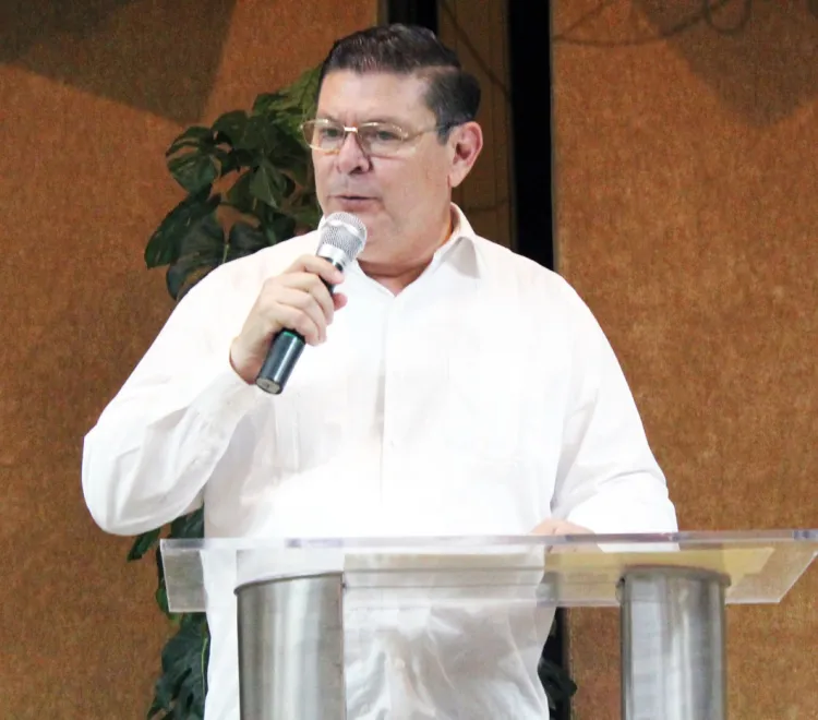 Zarpará crucero en Mar de Cortés