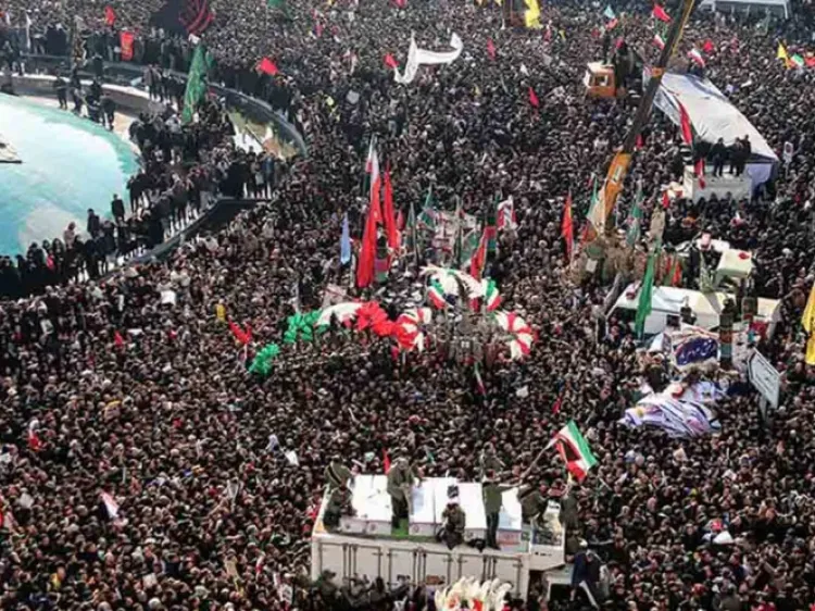 ‘¡Muerte a EU!’, iraníes llaman a vengar a Soleimani