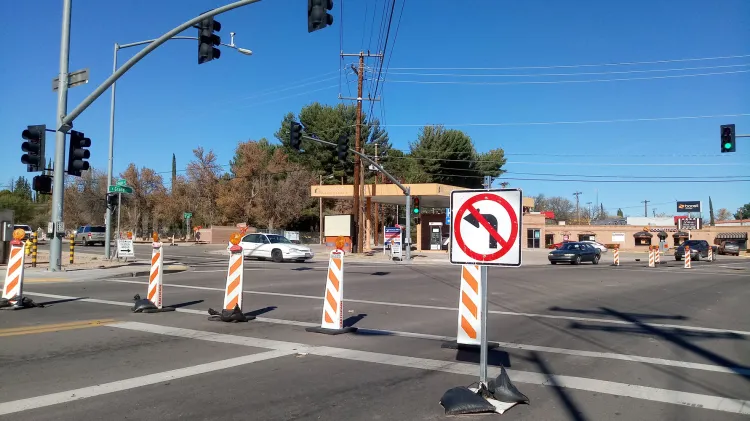 Continúan trabajos en la Grand Avenue