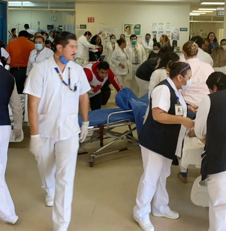 Atiende Salud a lesionados en accidente