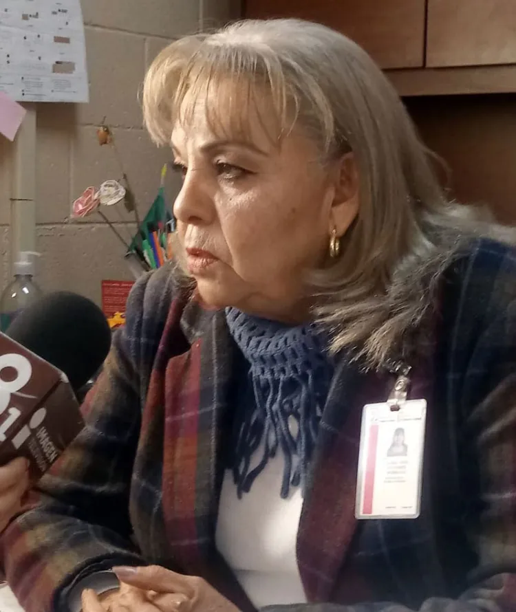 Regresan estudiantes a las aulas en Nogales