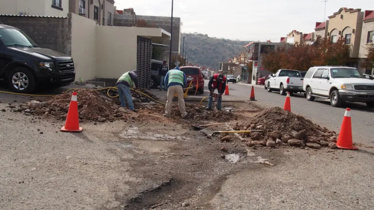 Rehabilitan varias calles de Nogales