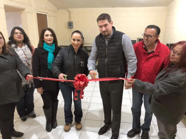 Inauguran Centro de Cómputo