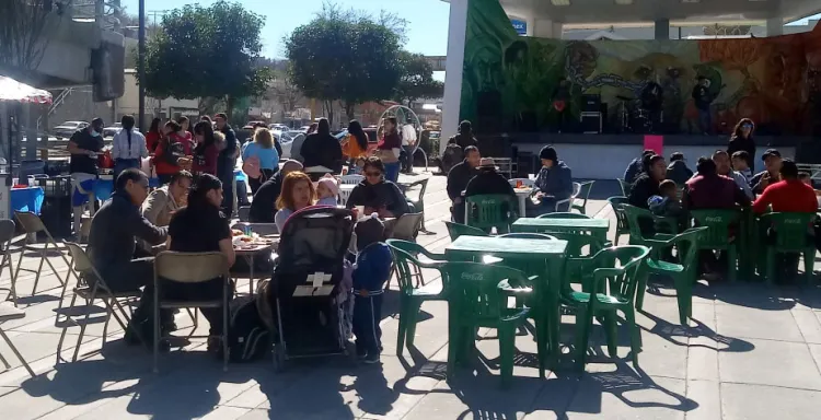 Apoya comunidad a Daniel Alonso