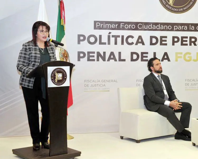 Participan en política de persecución