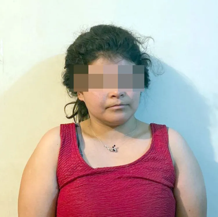 Detienen a mujeres con droga