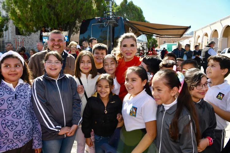 Apoyan a familias de Alamos