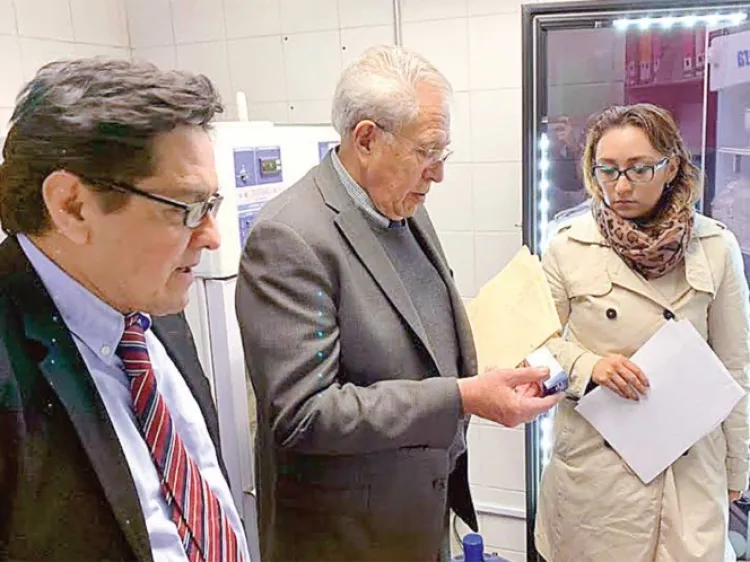 Implican en desabasto a director de hospital