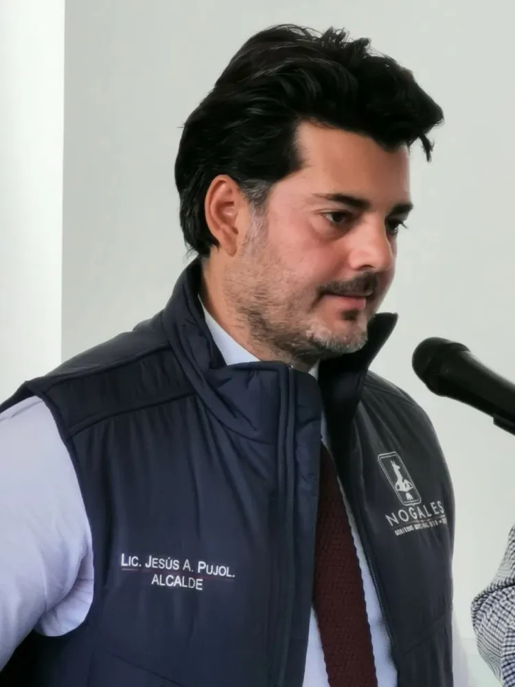 Entrega Alcalde Becas Municipales