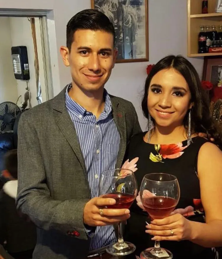 Gerardo y Marlene se comprometen