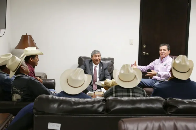 Atienden necesidades de las etnias Seris y Yaqui