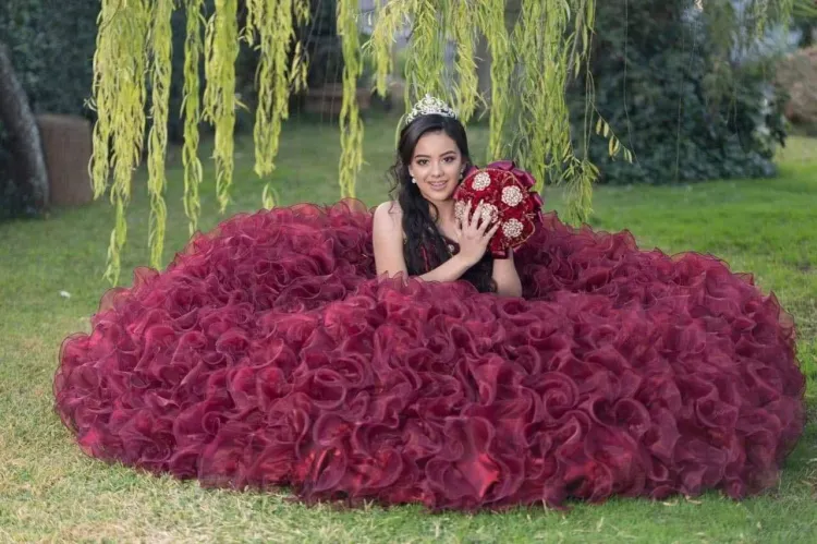 Hannia celebra sus XV años