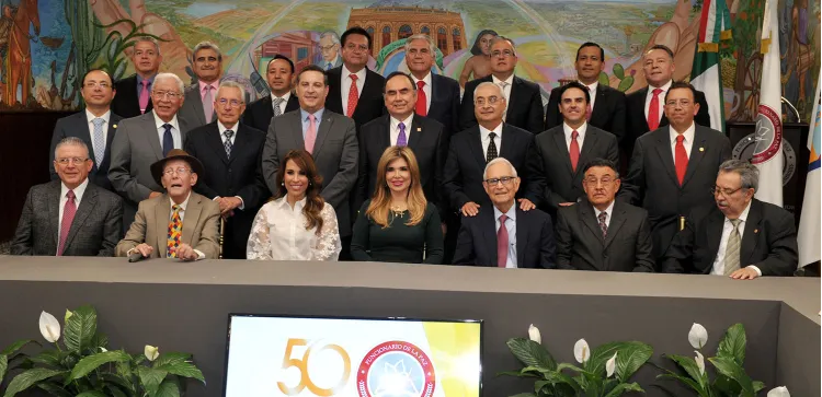 Destaca Gobernadora labor de los Notarios