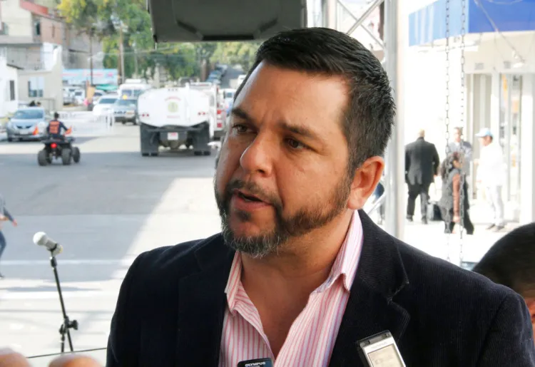 Piden no caer en información falsa