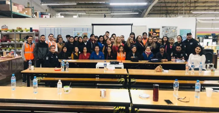 Previenen sobre el uso de drogas a trabajadores