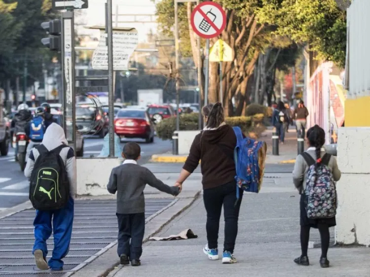 Busca López Obrador terminar con ‘puentes’ vacacionales