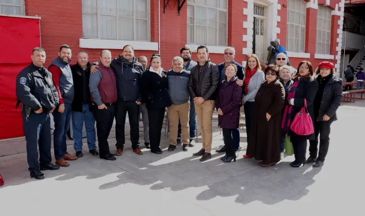 Conmemoran Aniversario de la Constitución Mexicana