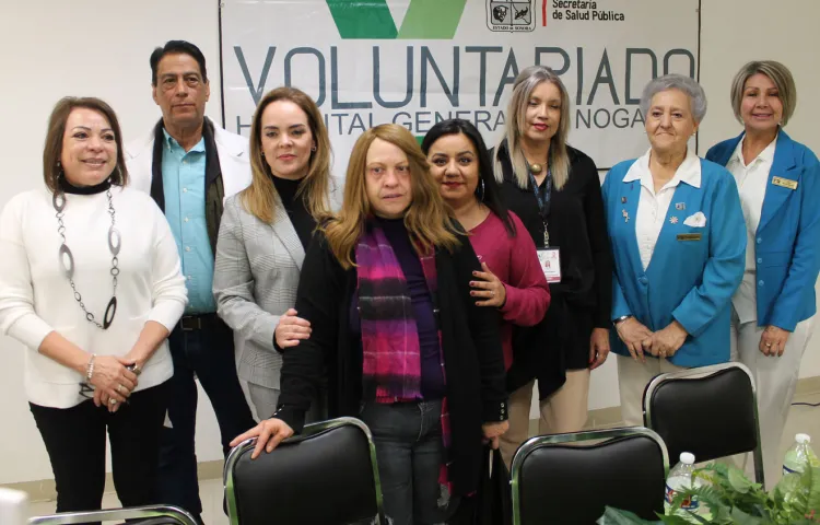 Apoya a mujer con Peluca Oncológica