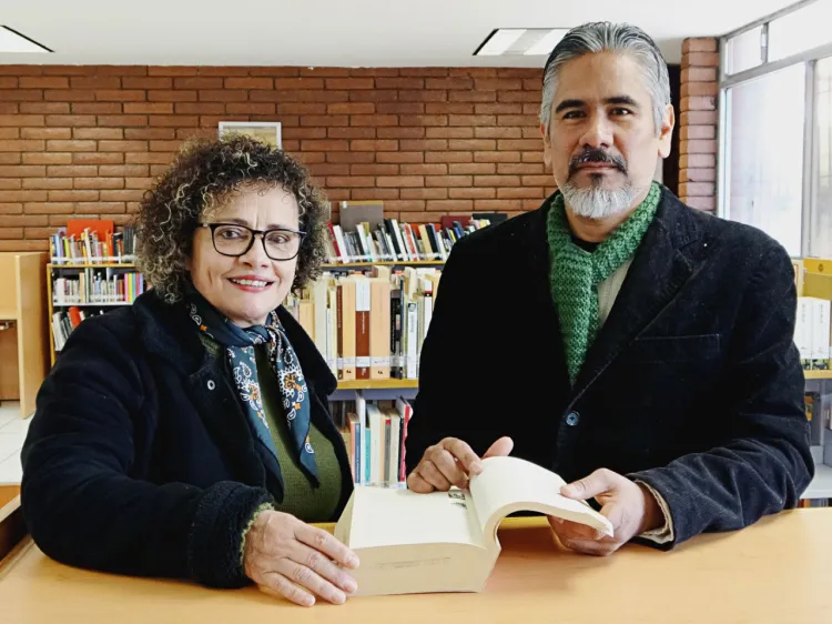 Reciben más de tres mil libros en biblioteca