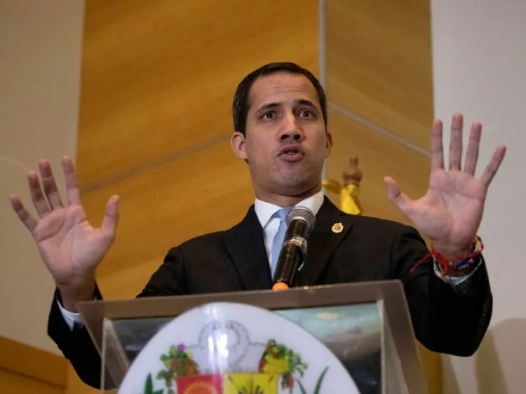 Nuevo llamado de Guaidó a militares para derrocar a Maduro