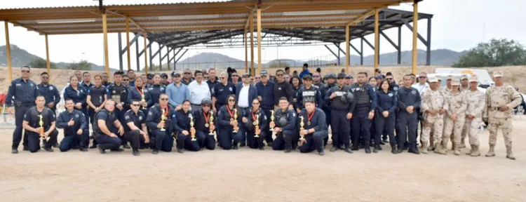 Premian a ganadores de Tiro al Blanco