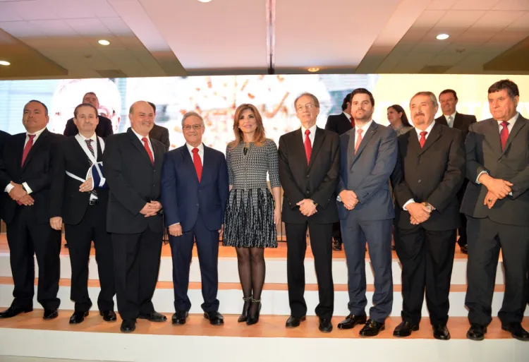 Toma la Gobernadora protesta a dirigente CMIC