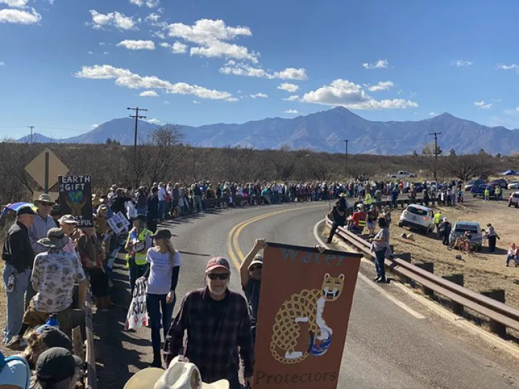 Violentan 43 leyes federales