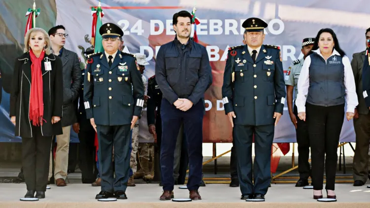 Protestan al recibir Bandera