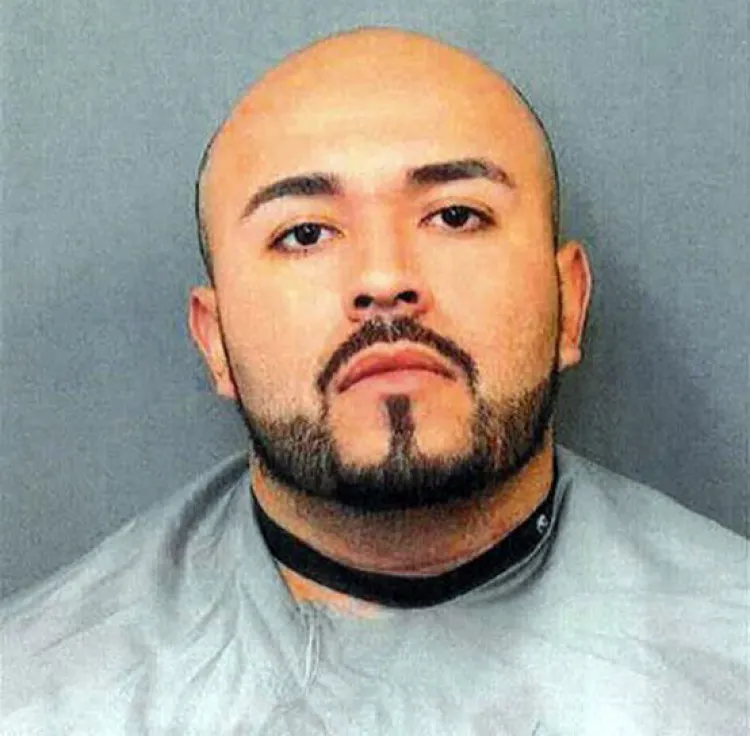 Se suicida feminicida en prisión