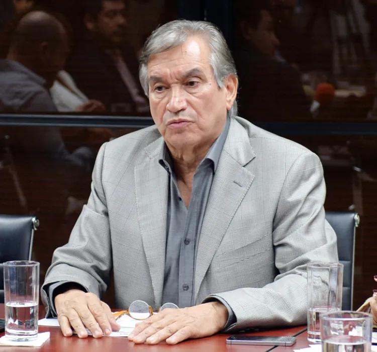 Presentan iniciativa de Ley a Agentes Inmobiliarios