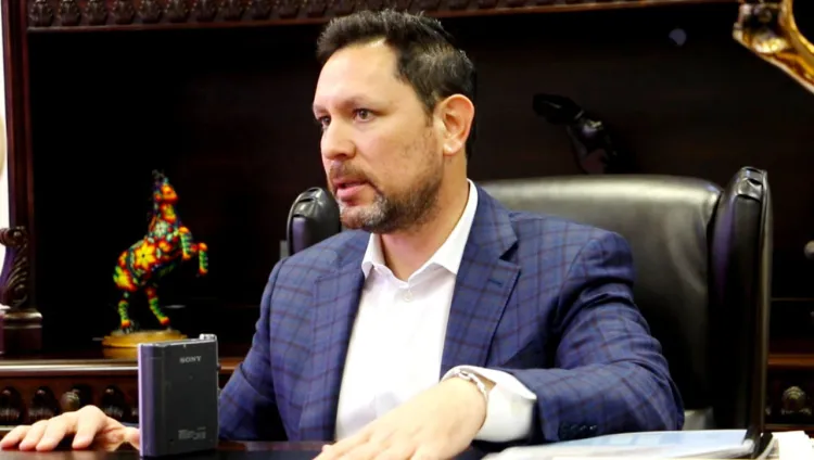 Apoya Alcalde Kiko Munro paro nacional