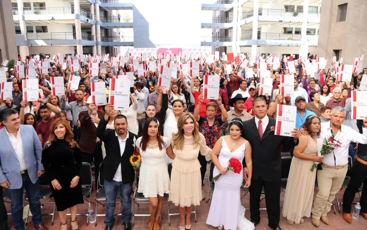 Atestigua matrimonios colectivos