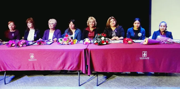 Reconocen a mujeres nogalenses