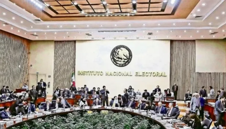 ‘Pierden’ en el INE 116 vehículos y 17 mil bienes