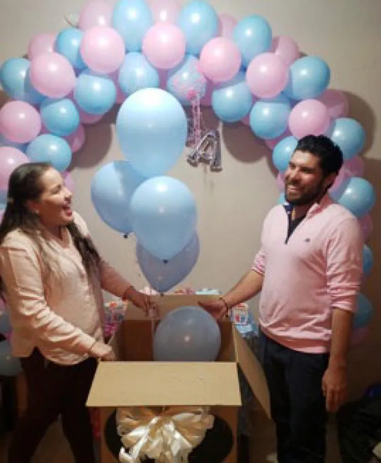 En la espera del tercer integrante