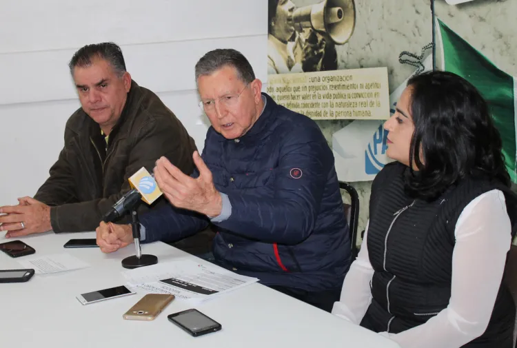 Visita dirigente estatal del PAN esta frontera