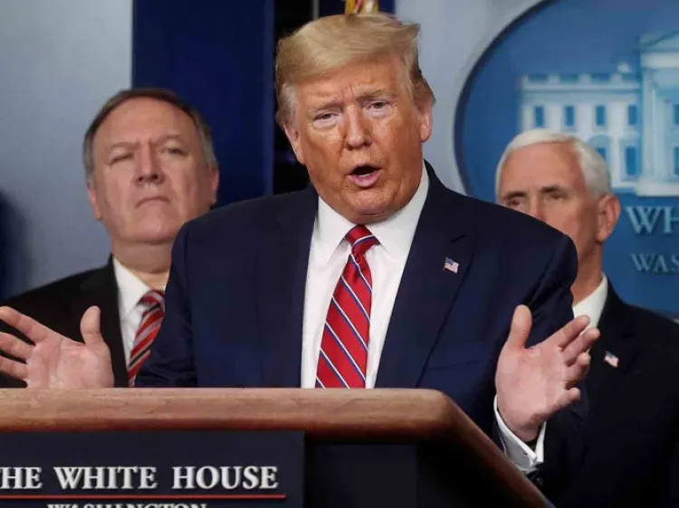 Trump anuncia restricciones en frontera con México por Covid-19